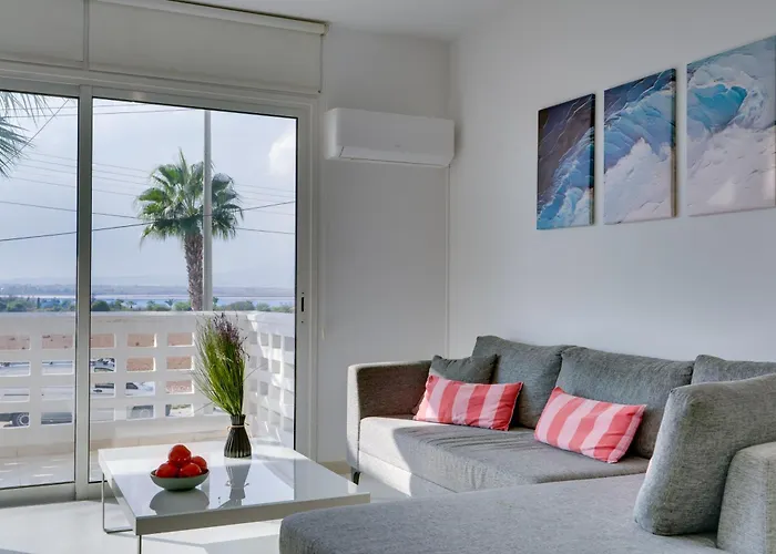 Holiday home Elisabeth Salt Views 200m From Makenzy *