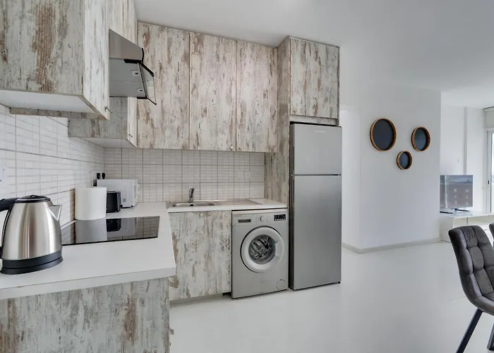 Holiday home Elisabeth Salt Views 200m From Makenzy